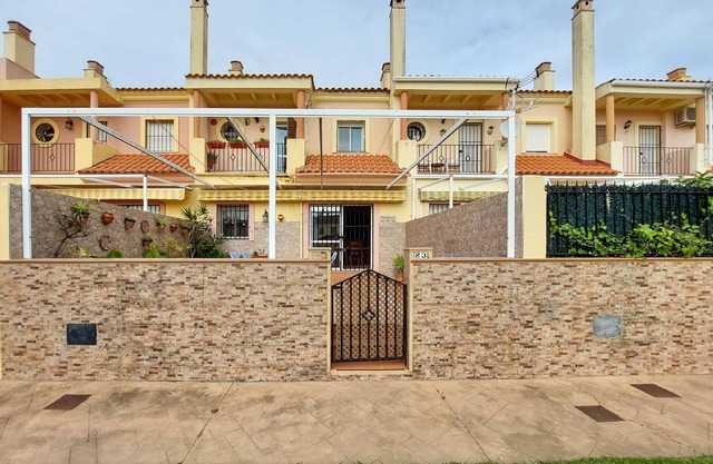 5 bedroom cozy home in El Portil