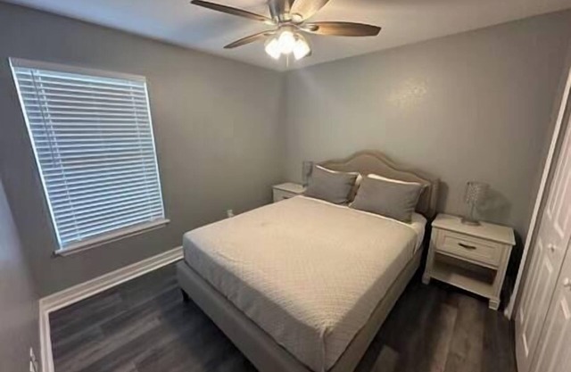 5 Bedroom house 18mi from Ft Myers Beach.