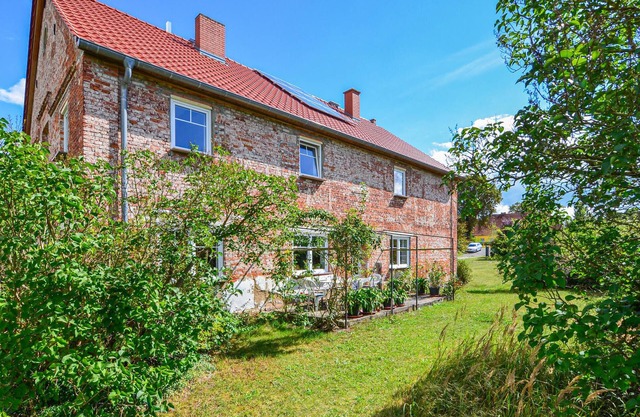 5 bedroom nice apartment in Uckerland