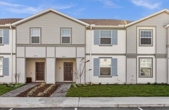 5 Bedrooms/4.5 Bathrooms/Windsor Island (3902 LA)