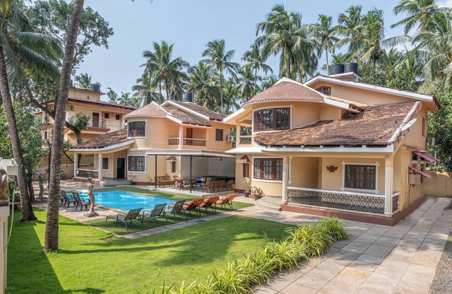 5 BHK Private Villa with a pool table, foosball, carrom and a Private Pool