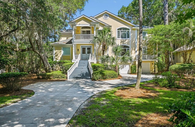 5 Hunt Club ~ Spacious 5BR Home with Private Pool & Spa!