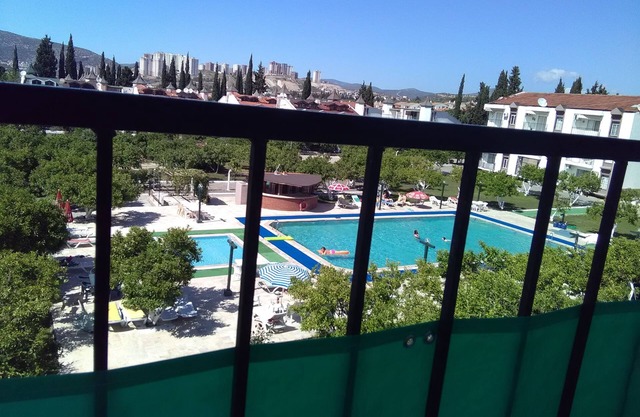 5 minutes to the famous Long Beach