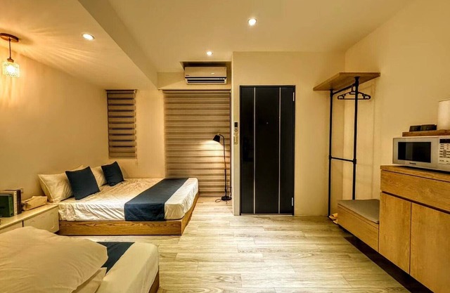 5 minutes to Ximen LongShan Temple Wanhouse RoomB