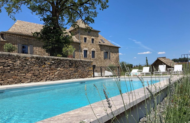 5-star house with indoor pool & spa