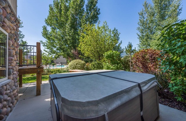 5 Star Luxury Townhome | 5 Bed, 4.5 Bath