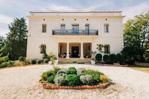 5bedrooms & 5bath Villa close the sea and Ceret