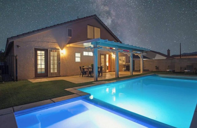 5BR Luxury Oasis w/Pool & Spa + Games and MORE!