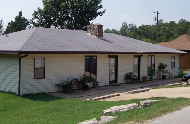 6 BD/6 BA Vacation Home Combo near Silver Dollar City, Table Rock Lake!