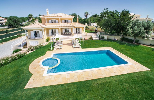 6 Bed Room Villa With Private Heated Pool (on Request)
