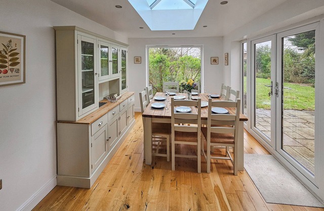 6 bedroom accommodation in Stonea, near Ely
