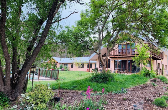 6-bedroom farmhouse in Hahndorf, Adelaide Hills food and wine region