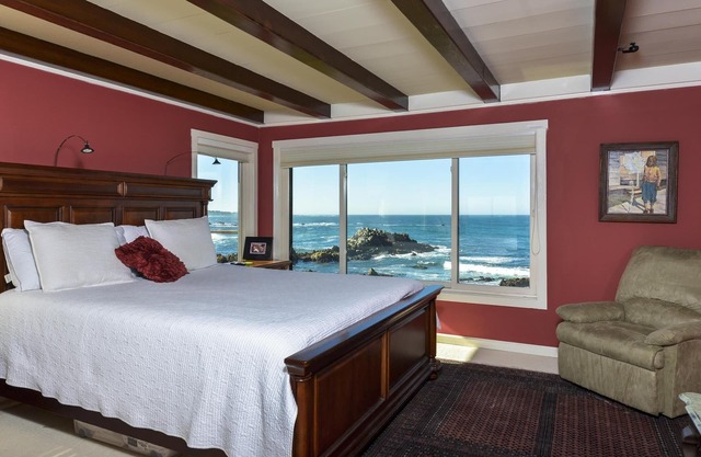 6-Bedroom Oceanfront Masterpiece in Pacific Grove, CA. From S1400 for 8 guests