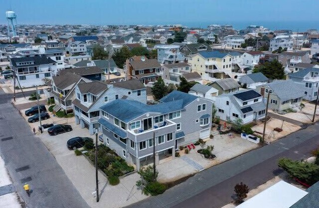 6 Beds, 4 Baths w Elevator LBI - Now Booking 2026