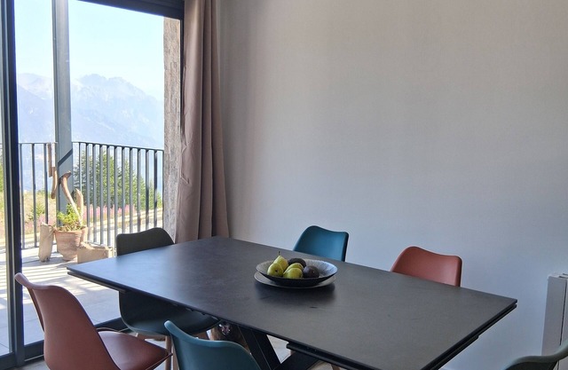 60m2 chalet on the terrace of risoul center with breathtaking views.