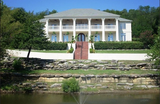 7,000 Sqft At 'The Columns' Estate In South Tulsa