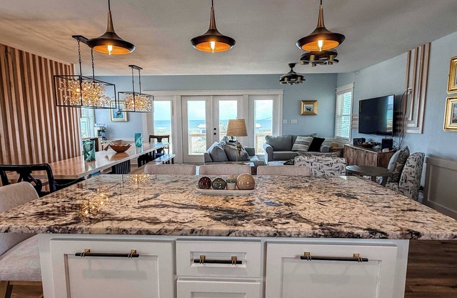 7 Seas Ocean Breeze Sleeps Kitchens St George Island Pet Friendly Family