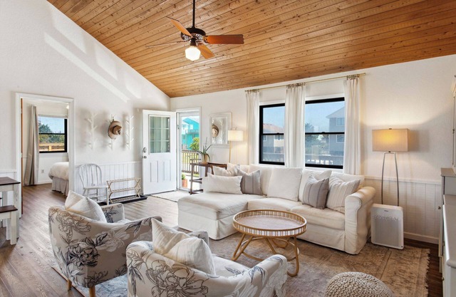 7121 The Shelter * 4 Min Walk to Beach