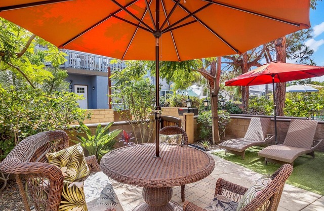 730 - Luxurious Tommy Bahama Beach Home