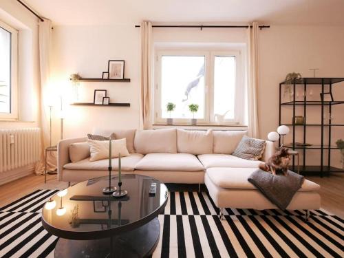 75 m2, zentral, gemütlich, eigener Parkplatz