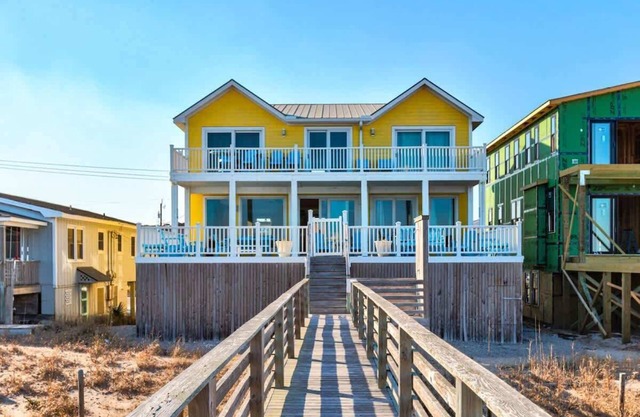 7br-6.5ba Oceanfront - Heated Pool - Elevator