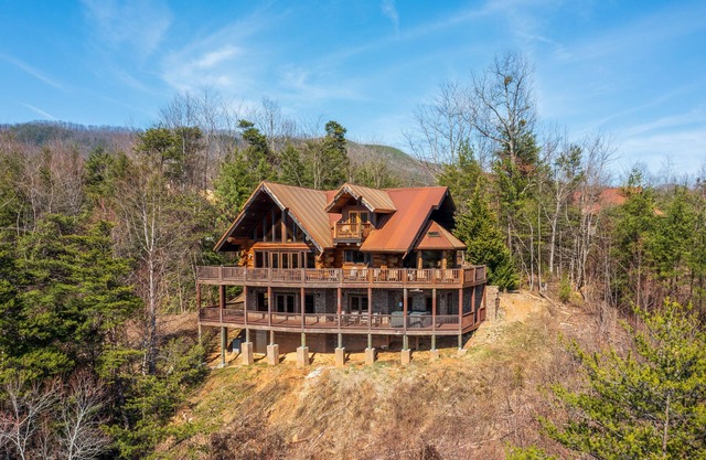 7BR/7BA Best Cabin View in Gatlinburg! Perfect for your Family's Vacation!