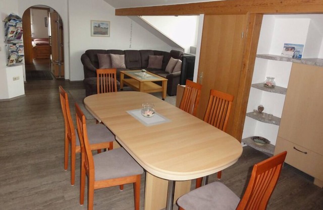 80qm Familienferienwohnung für bis zu 6 Personen mit 3 Schlafzimmern inkl. Kinderreisebett