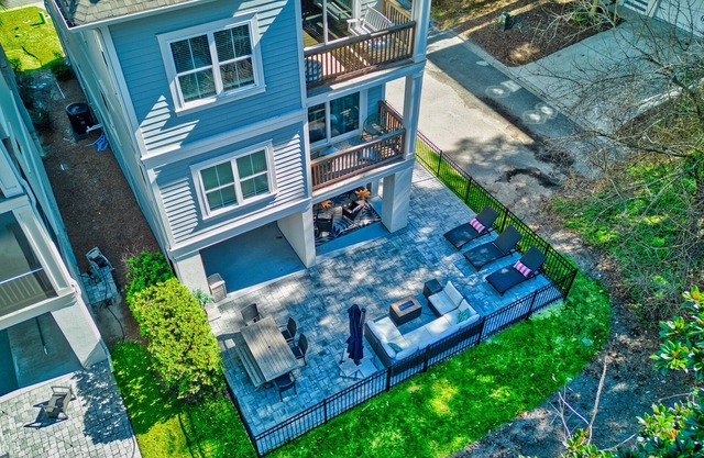89- Private Heated Pool 3D Home Theater - Bunk loft Gaming room - Stroll to the Beach