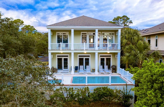 9 Dogwood - Oceanfront Beach Retreat with a Private Pool
