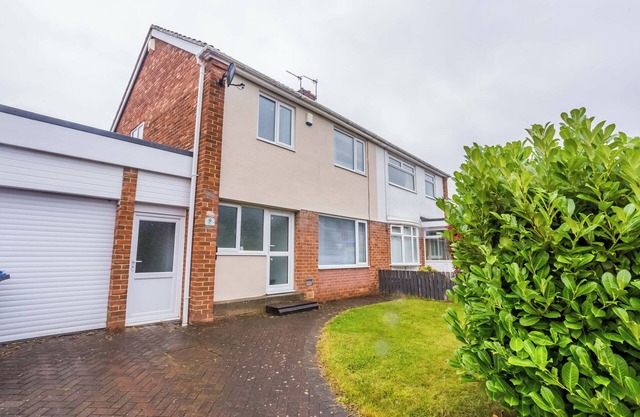 9 Monks Crescent
