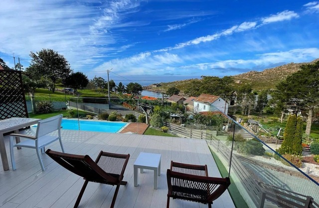 A Ballenera de Caneliñas