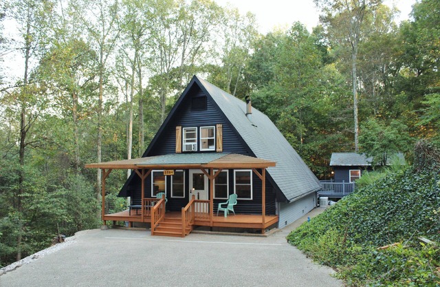 A Cozy A-Frame near Patoka Lake and French Lick