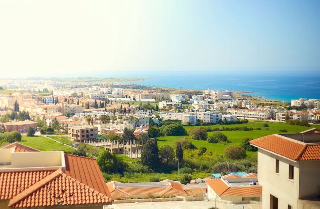 A cozy townhouse with stunning patio views in Paphos!