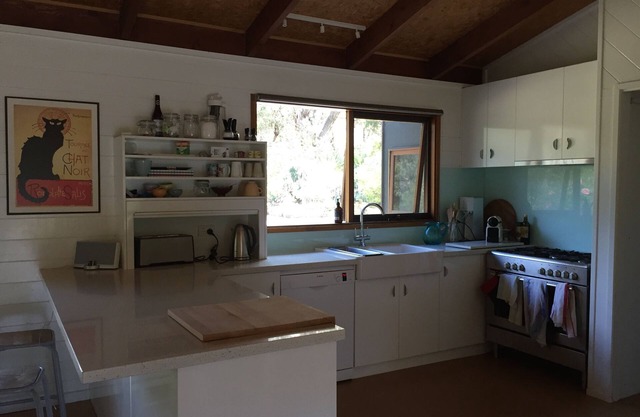 A Family Friendly Comfortable Home In Bush Setting.