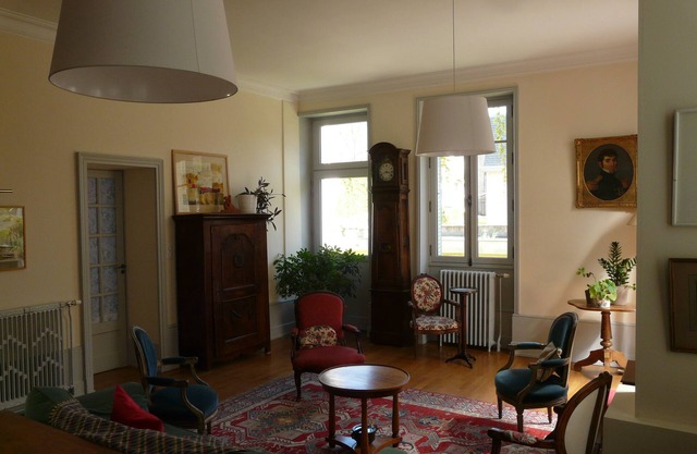 'a garden in the city': calm and charm close to the city center, with garage