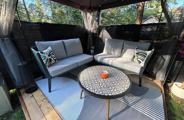 A Greyt Escape at Innisfil Beach