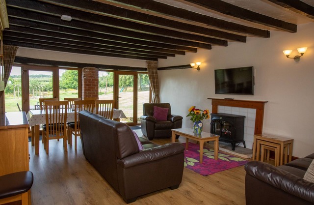 A holiday cottage that sleeps 5 guests in 2 bedrooms