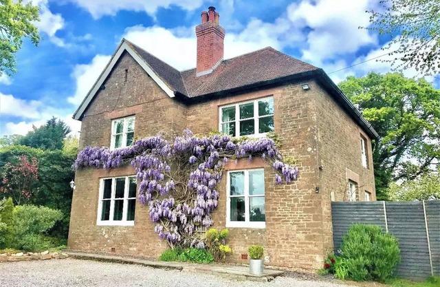 A lovely three bedroom home, perfect for friends and family alike.