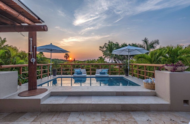 A luxurious four-bedroom 2 level retreat