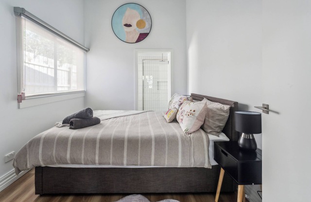 A Modern Coastal Stay in Dromana