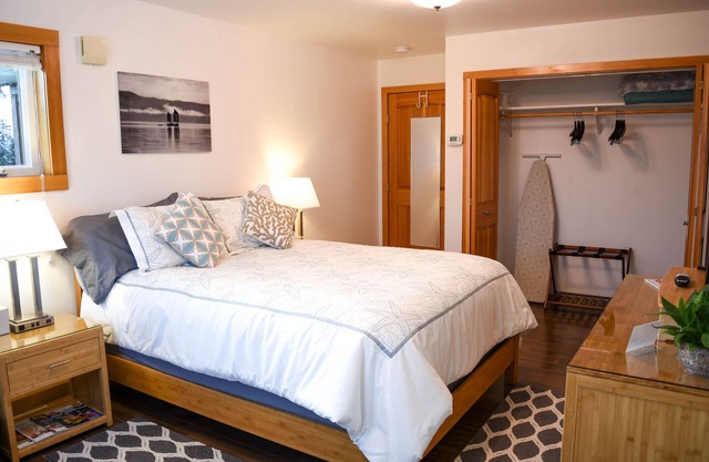 A private oceanfront luxury suite. Government discounts offered upon inquiry.