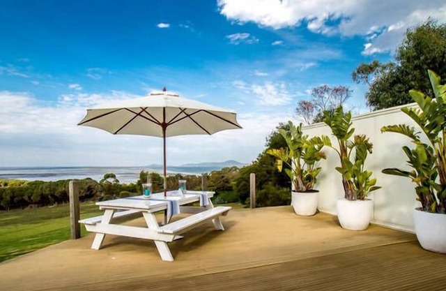 A Promontory View Beach House - August Special 3 nights for price of 2