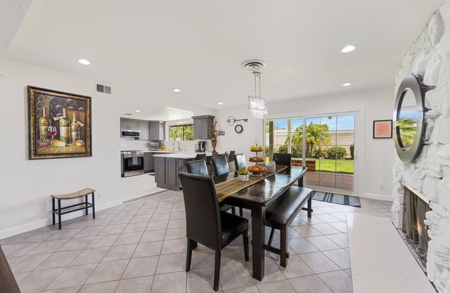 ❤️❤️❤️ A RARE FIND, NEAR DISNEYLAND AND HONDA CENTER ❤️❤️❤️