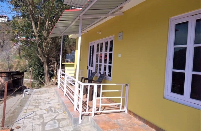 A serene Home Stay in the Himalayan village near Narkanda