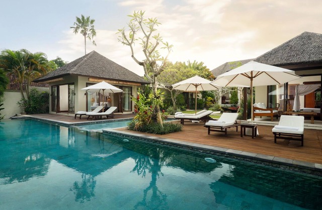 A traditional Balinese 5 BR Villa nr Canggu Beach