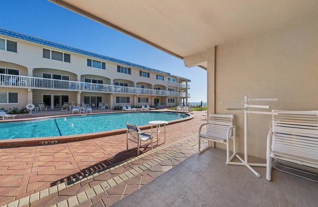 A102 Fabulous location! Beachfront Condo with a pool view- Steps from coveted Flagler Ave