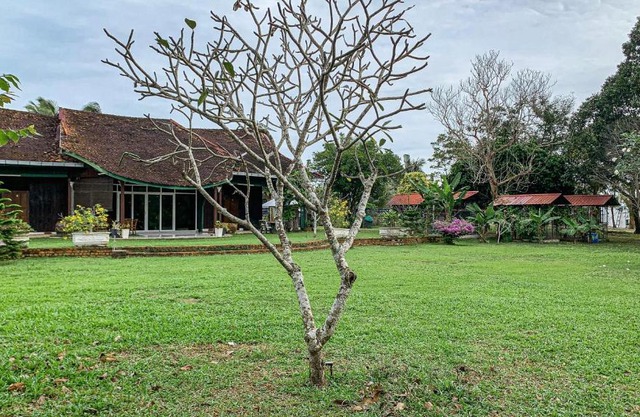 Aaira 8Pari Riverview Lodge