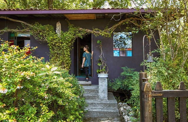 AAV | El Vagón - Unique design with elevated terrace.