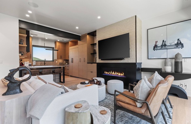 Abode at White Owl | Private Hot Tub| Ski In Access