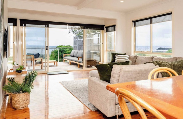 Absolute Waterfront Escape, Deck & Games Room